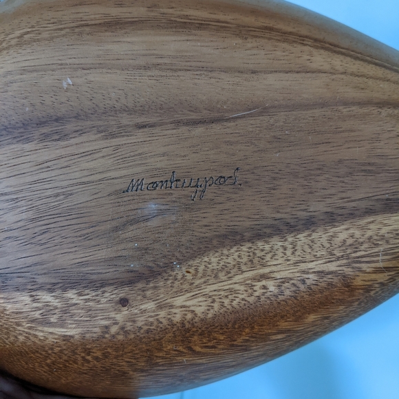 Vintage Monkey Pod Pineapple - Picture 4 of 5